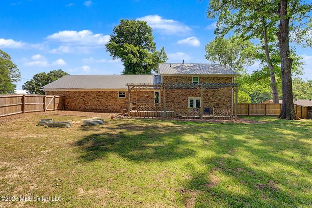 2125 Swinnea Road, Nesbit, MS 38651