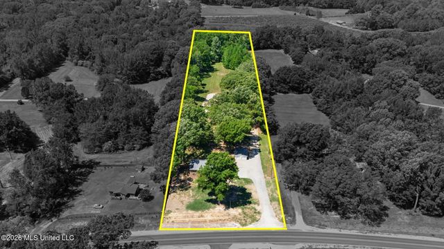 2125 Swinnea Road, Nesbit, MS 38651