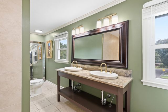 1225 SUNSET DR, Columbia, MO 65203