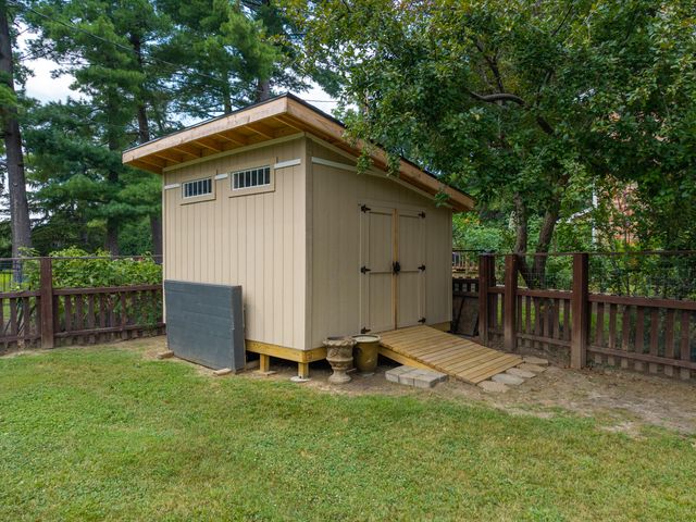 1225 SUNSET DR, Columbia, MO 65203