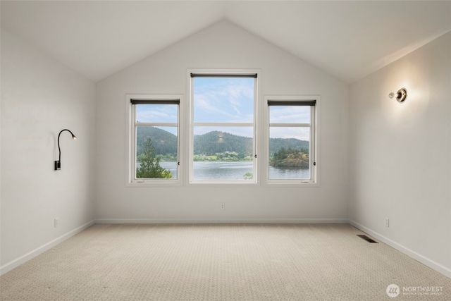 5663 S Campbell Lake Road, Anacortes, WA 98221