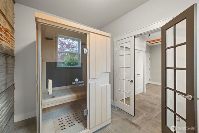 5663 S Campbell Lake Road, Anacortes, WA 98221