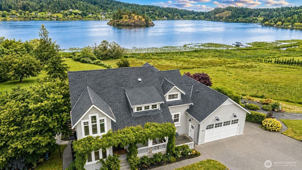 5663 S Campbell Lake Road, Anacortes, WA 98221