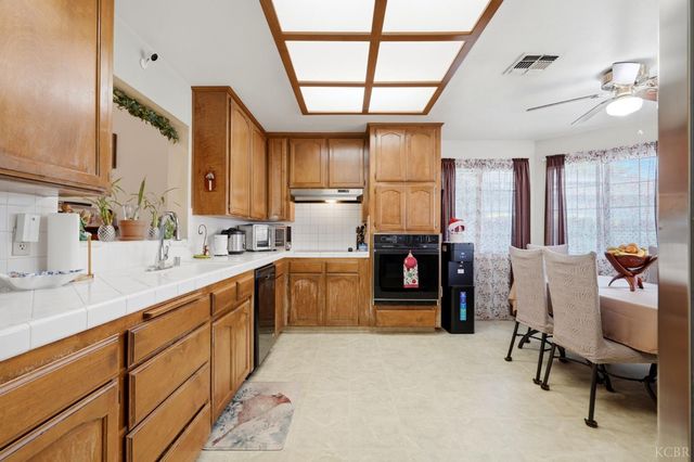 6316 N Barcus Avenue, Fresno, CA 93722