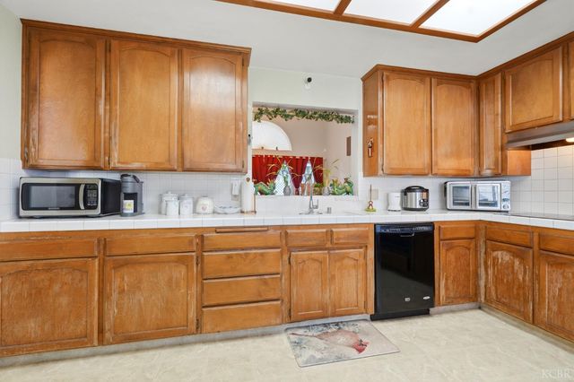 6316 N Barcus Avenue, Fresno, CA 93722