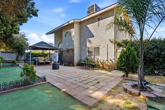 6316 N Barcus Avenue, Fresno, CA 93722