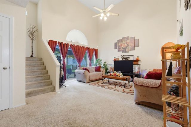 6316 N Barcus Avenue, Fresno, CA 93722