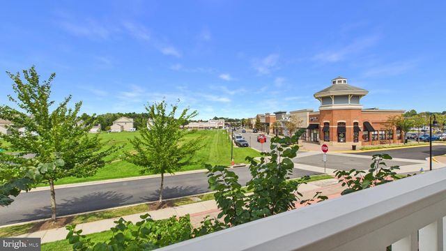 10068 MARKET ST, Manassas, VA 20110