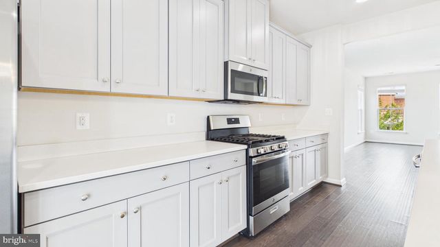 10068 MARKET ST, Manassas, VA 20110