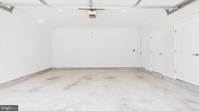 10068 MARKET ST, Manassas, VA 20110
