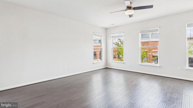 10068 MARKET ST, Manassas, VA 20110