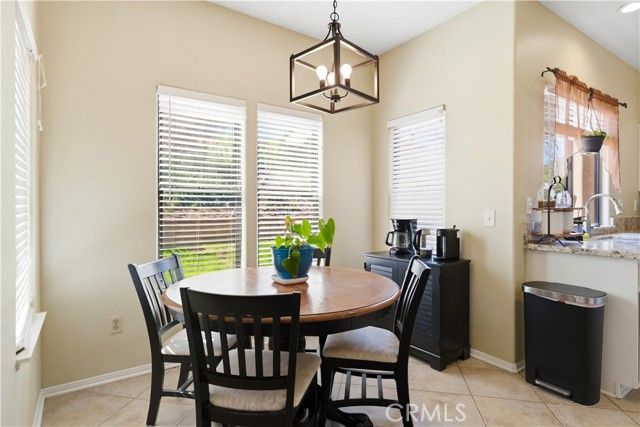 42339 Round Hill, Lancaster, CA 93536