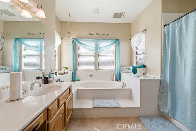 42339 Round Hill, Lancaster, CA 93536