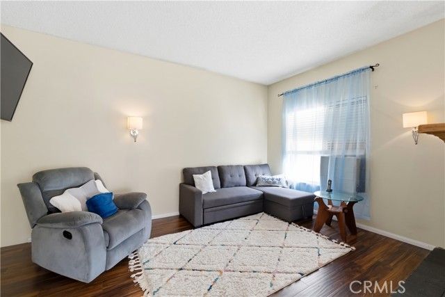 42339 Round Hill, Lancaster, CA 93536