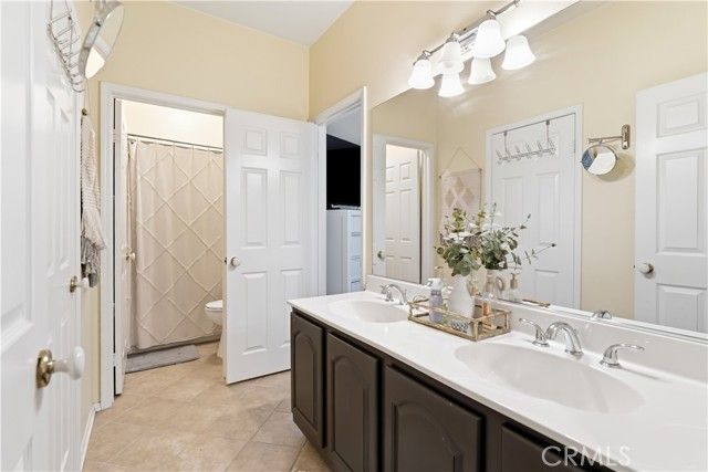 42339 Round Hill, Lancaster, CA 93536