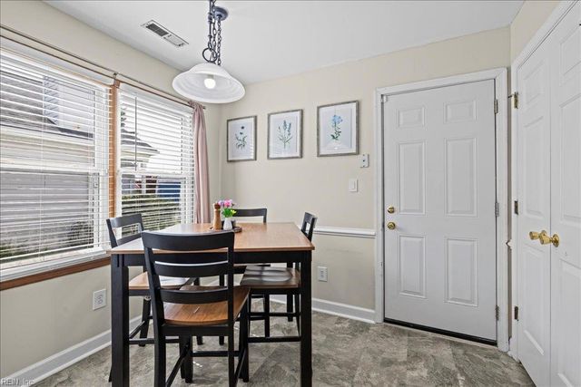 1904 Lapis LN, Virginia Beach, VA 23456
