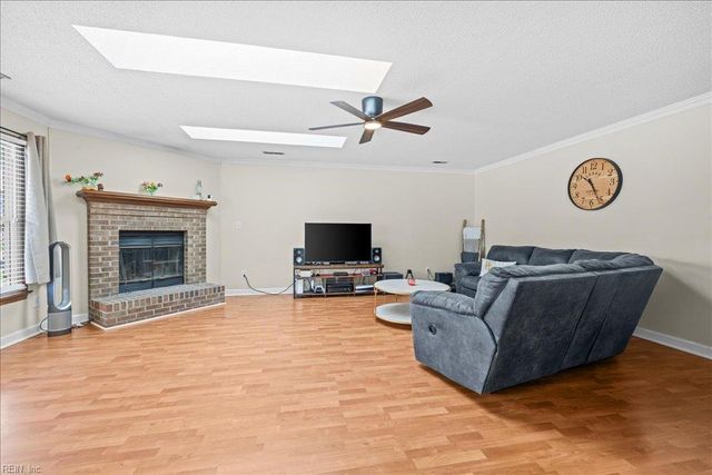 1904 Lapis LN, Virginia Beach, VA 23456
