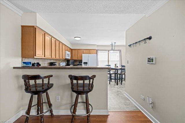 1904 Lapis LN, Virginia Beach, VA 23456