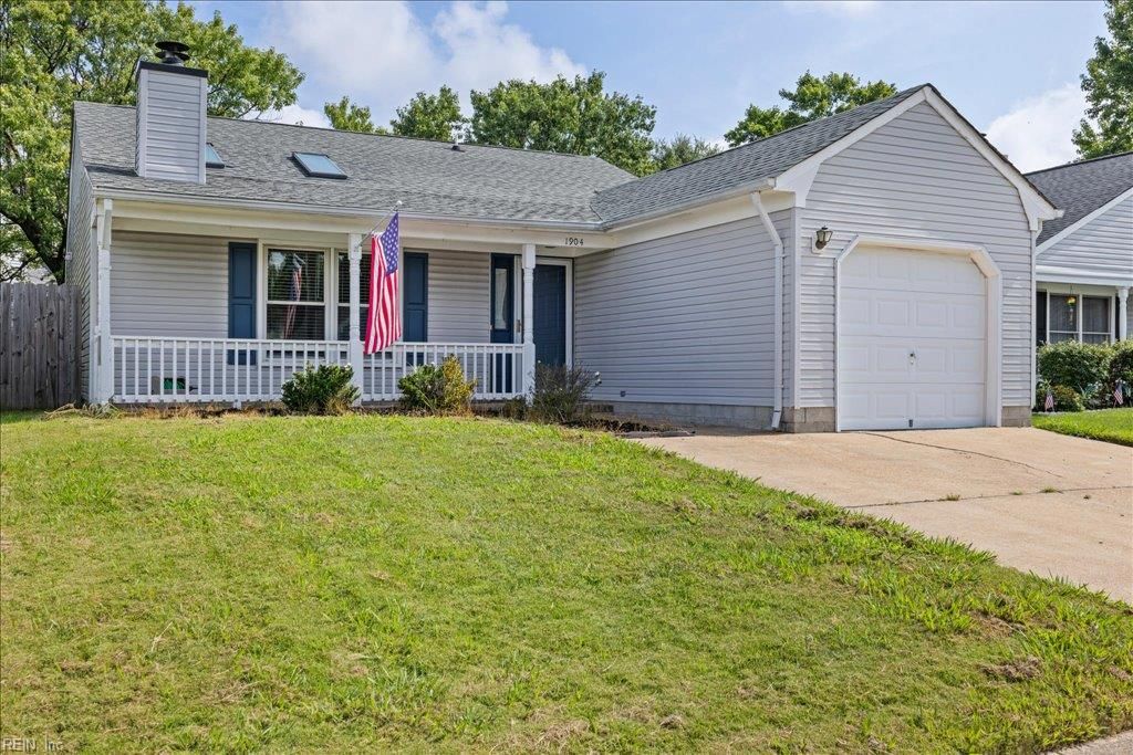 1904 Lapis LN, Virginia Beach, VA 23456
