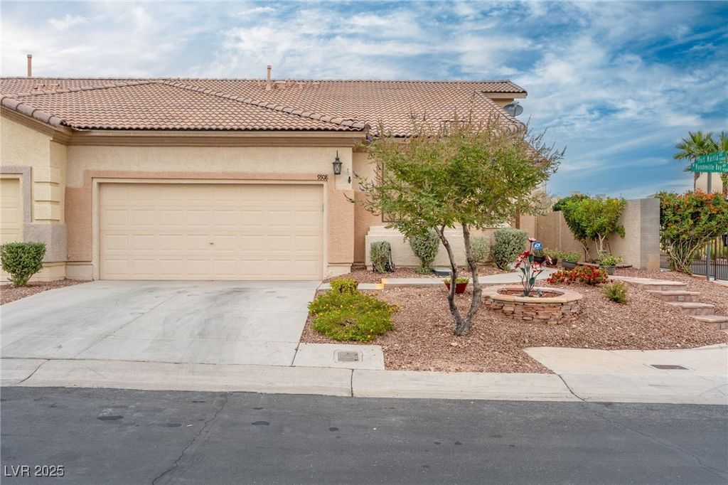 9308 Mandeville Bay Avenue, Las Vegas, NV 89148