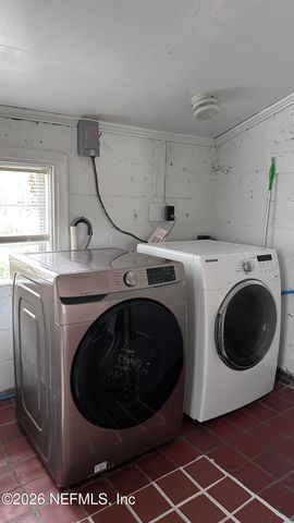 2836 IONIC Avenue, Jacksonville, FL 32210