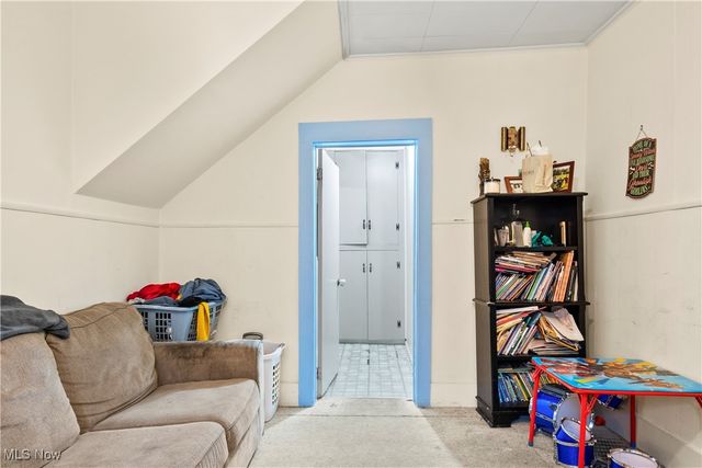 83 S Pleasant Street, Oberlin, OH 44074