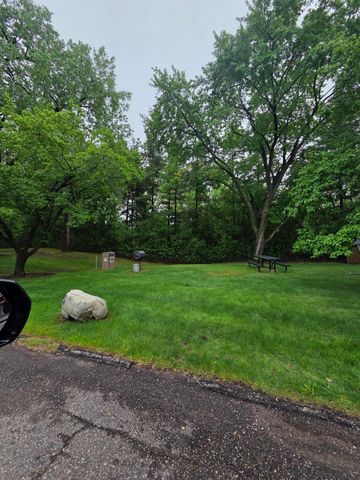 2210 Midland Grove Road 310, Roseville, MN 55113