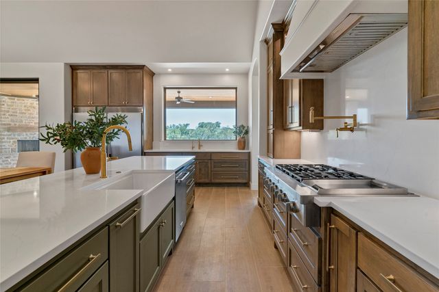 312 Elliott Court, Cresson, TX 76035