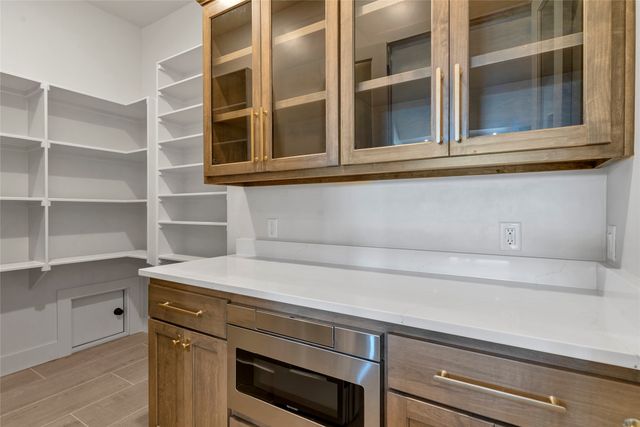 312 Elliott Court, Cresson, TX 76035