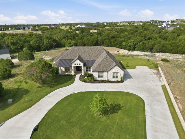 312 Elliott Court, Cresson, TX 76035