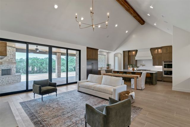 312 Elliott Court, Cresson, TX 76035