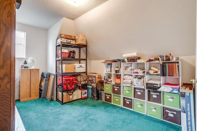 1409 Robyn Road, Azle, TX 76020