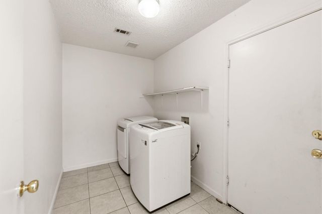 805 Catumet DR, Pflugerville, TX 78660