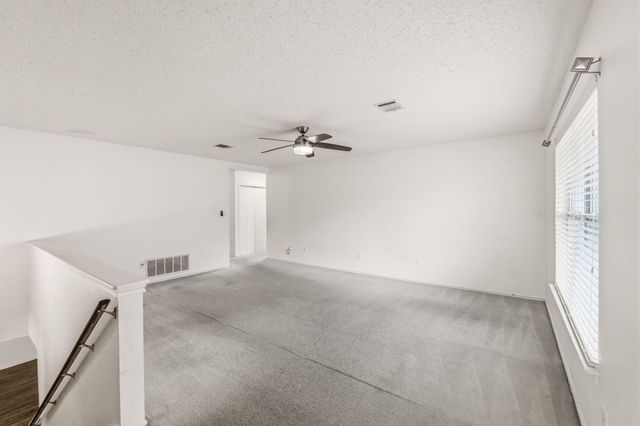 805 Catumet DR, Pflugerville, TX 78660