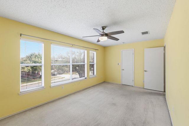 805 Catumet DR, Pflugerville, TX 78660