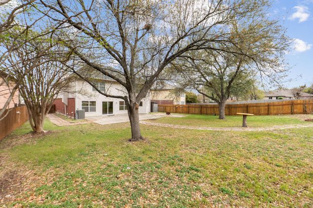 805 Catumet DR, Pflugerville, TX 78660