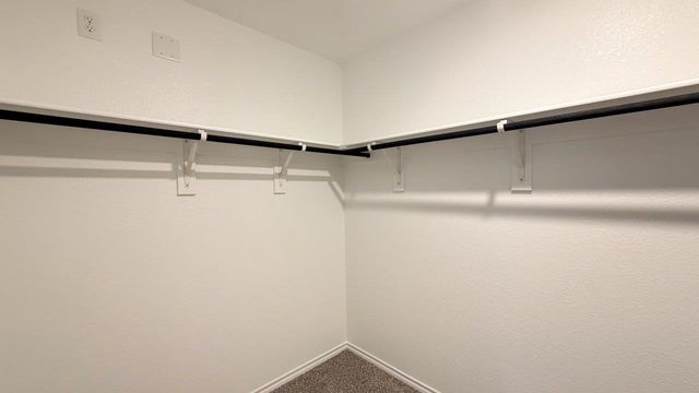 560 ARROYO Drive, Cleburne, TX 76033