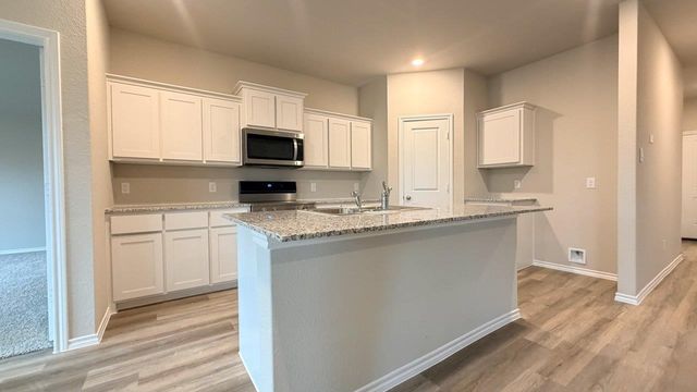 560 ARROYO Drive, Cleburne, TX 76033