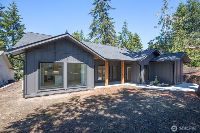 110 Hogans Vista, Sequim, WA 98382