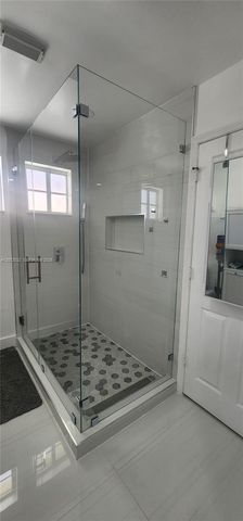 11424 NW 94th Place 7, Hialeah Gardens, FL 33018