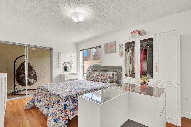 5272 Bosque Lane 31, West Palm Beach, FL 33415