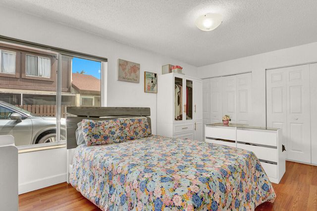 5272 Bosque Lane 31, West Palm Beach, FL 33415