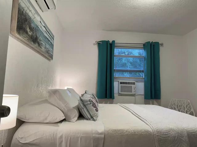 820 15TH Street 2, West Palm Beach, FL 33401