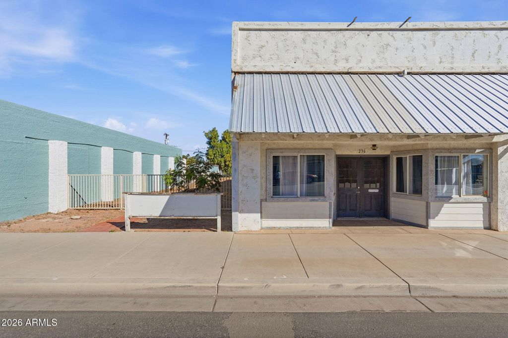 236 W COOLIDGE Avenue, Coolidge, AZ 85128 — exterior