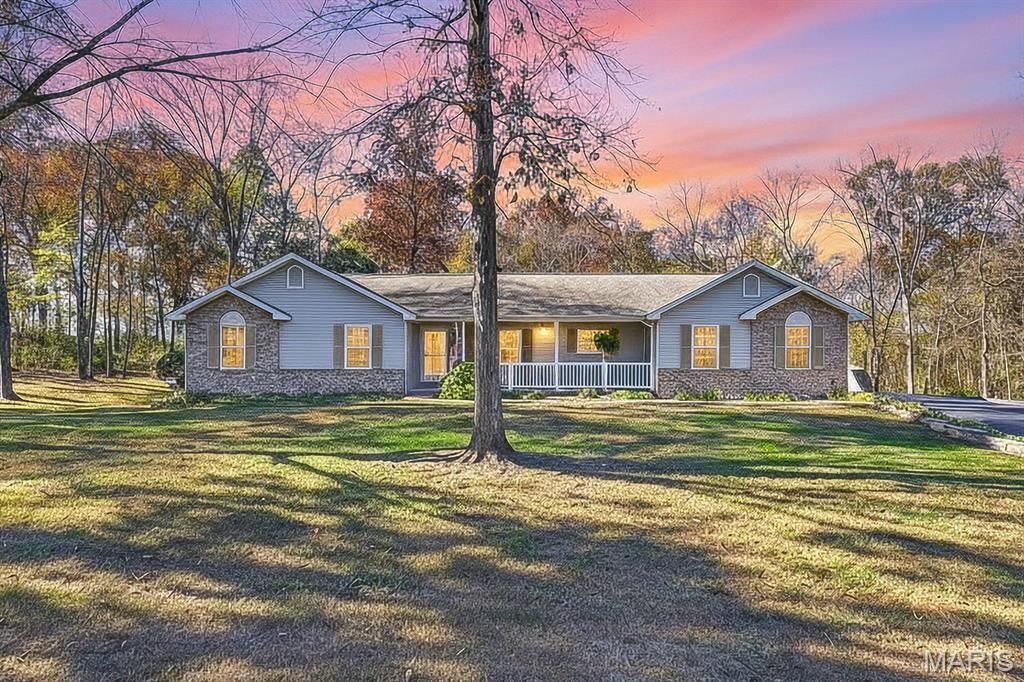 243 Millridge Drive, Moscow Mills, MO 63362