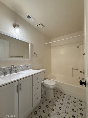 1827 N Solano Avenue 33, Ontario, CA 91764