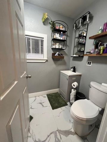 2378 Barbour Rd, Valley Springs, CA 95252