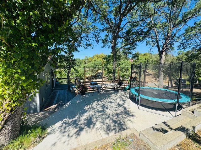 2378 Barbour Rd, Valley Springs, CA 95252