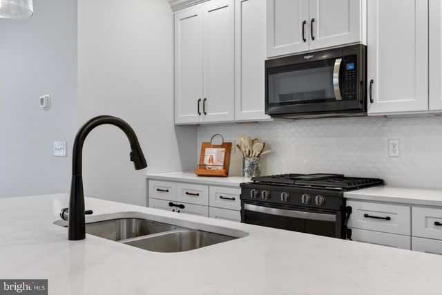 1847 EMERALD WAY, Mount Joy, PA 17552