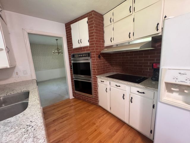 5924 Allisonville, Indianapolis, IN 46220